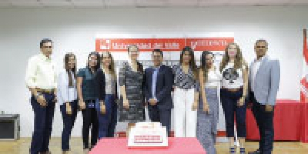 Facultad de Administraci&oacute;n despide a estudiantes de posgrados en reuni&oacute;n de graduandos  &nbsp;