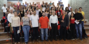 Culmin&oacute; con &eacute;xito primer curso de la Escuela de egresados de la Facultad