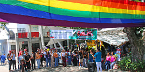 Recepci&oacute;n e Izada de la Bandera Itinerante, Disidente y Progresista de la Diversidad Sexual en el Campus San Fernando