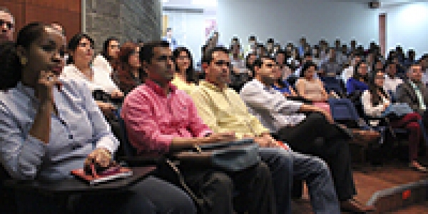 Bienvenida a estudiantes de posgrados de la Facultad de Ciencias de la Administraci&oacute;n