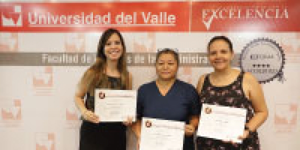 Estudiantes de Posgrados reciben reconocimientos a la Excelencia Acad&eacute;mica