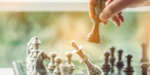 Facultad de Administraci&oacute;n ofrece curso sobre estrategias empresariales para superar la crisis