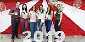 Facultad de Administraci&oacute;n ofreci&oacute; un acto de despedida a los graduandos de Posgrados