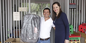 Facultad de Administraci&oacute;n hace entrega de dotaci&oacute;n al CDU San Fernando