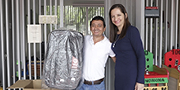 Facultad de Administraci&oacute;n hace entrega de dotaci&oacute;n al CDU San Fernando